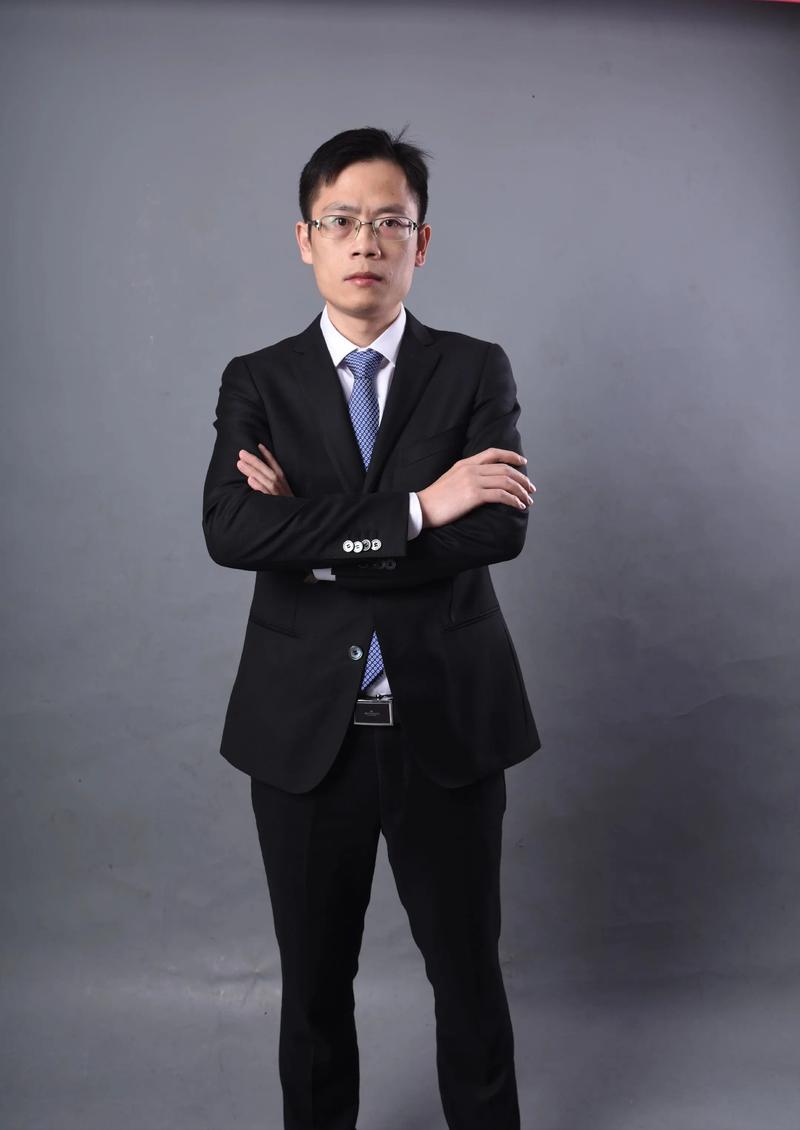 贺先秀 灯光与摄影艺术负责人